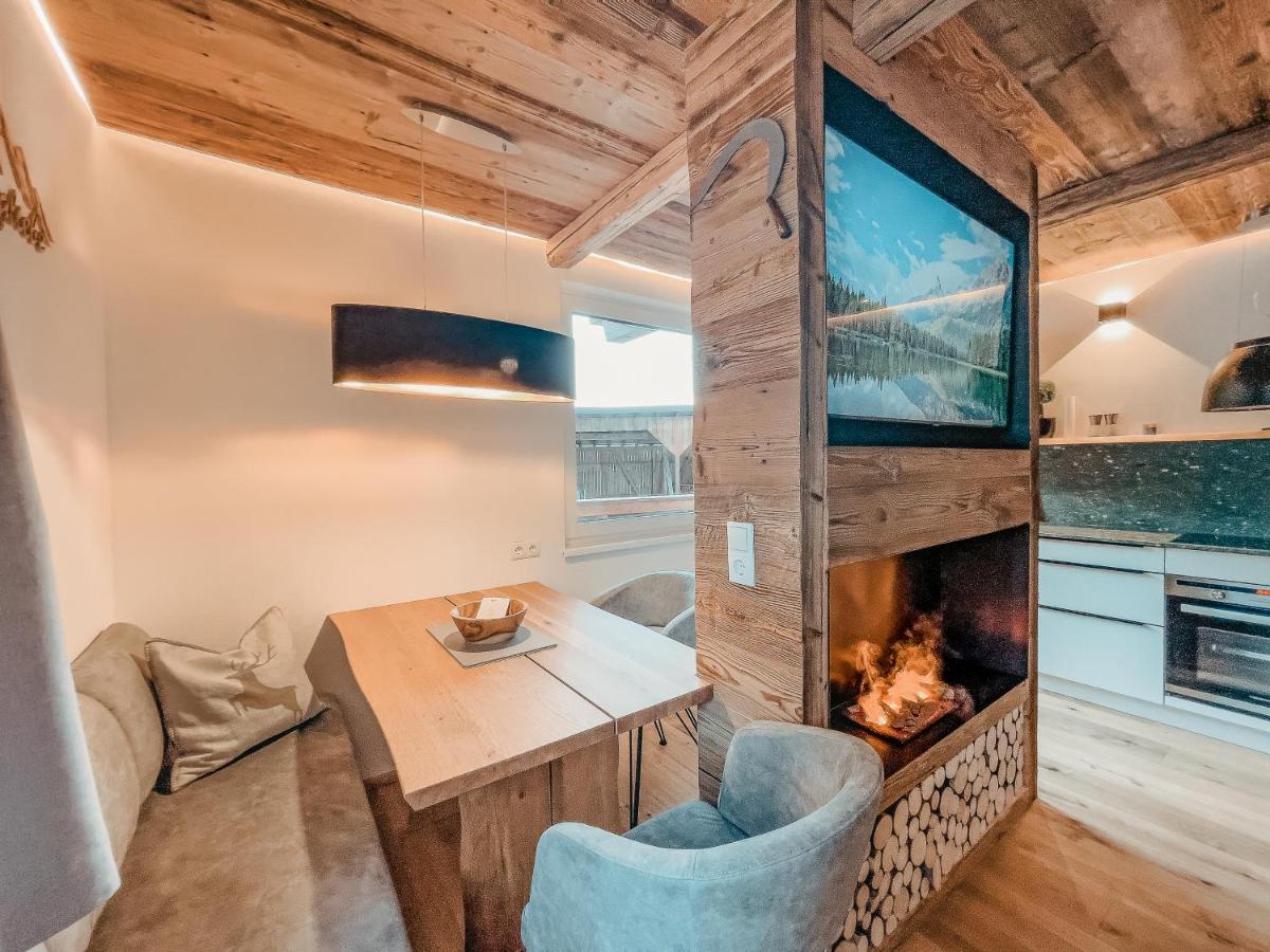Oldwood Chalet - Balcony & Car Park By Alpenluxus Appartements Fügen Zewnętrze zdjęcie